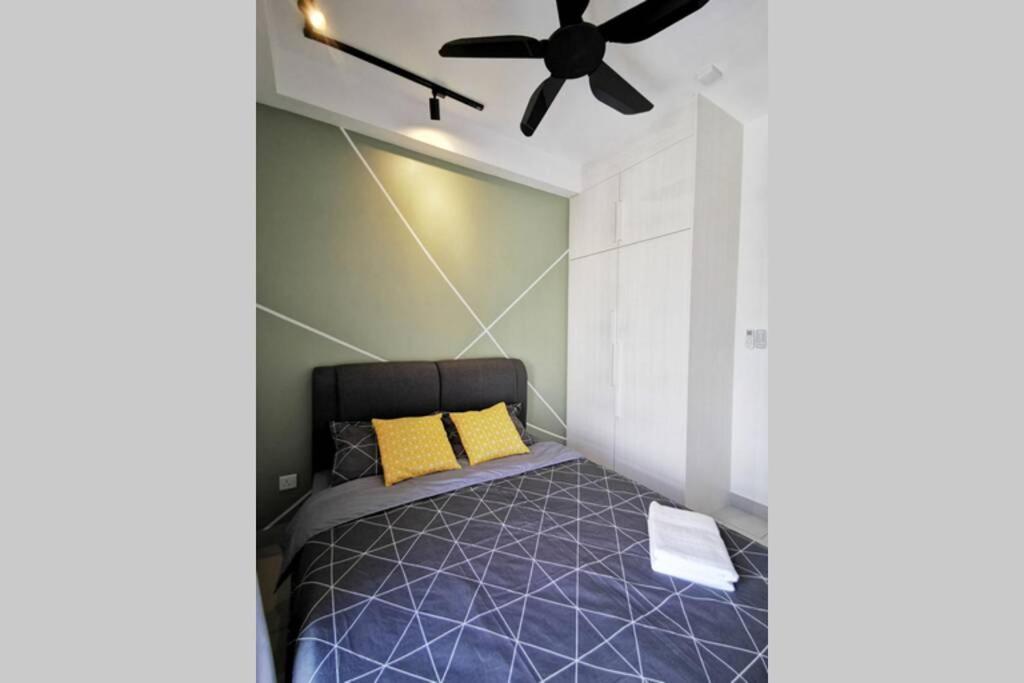 Astetica Pool & Lake View High Floor 100Mbps Wifi Netflix Сери-Кембанган Экстерьер фото
