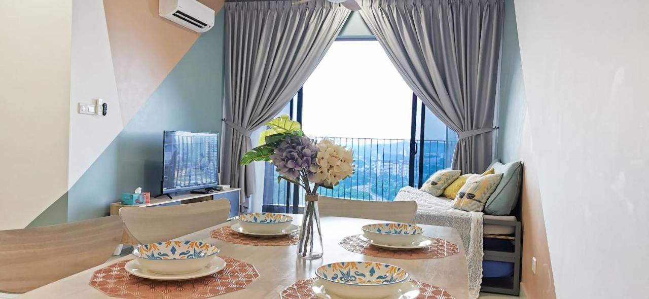 Astetica Pool & Lake View High Floor 100Mbps Wifi Netflix Сери-Кембанган Экстерьер фото